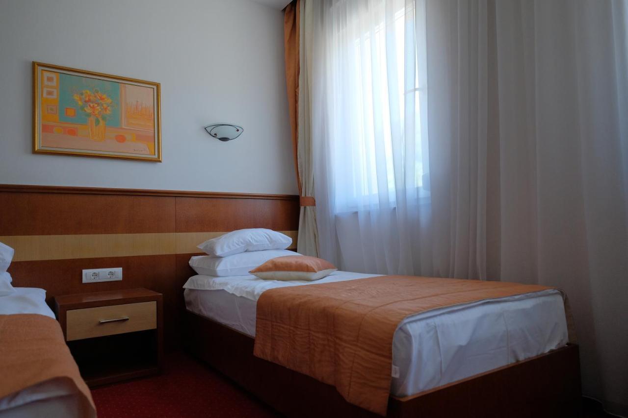 Motel Mujanic Sarajevo Mostarsko Raskrsce Kültér fotó