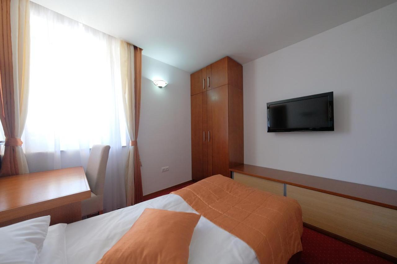 Motel Mujanic Sarajevo Mostarsko Raskrsce Kültér fotó
