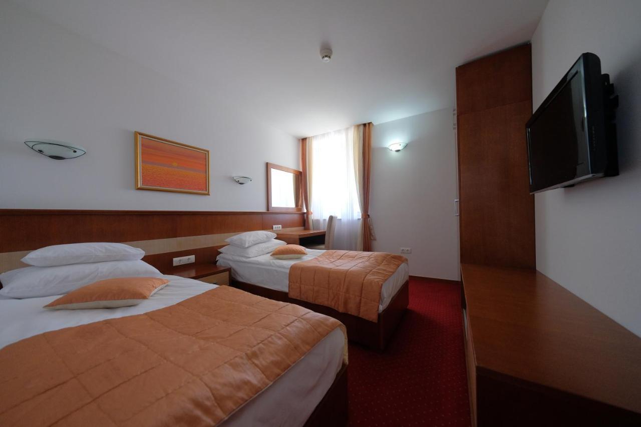 Motel Mujanic Sarajevo Mostarsko Raskrsce Kültér fotó